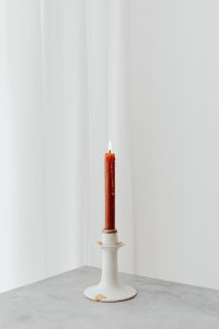 Kaboompics - Single Dried Flower Candle Still Life