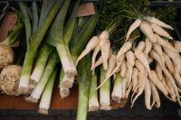 Kaboompics - Leeks and Parsnips at a Farmers Market