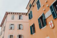 Kaboompics - Pastel Pink Buildings with Turquoise Shutters in Rovinj, Croatia