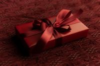Kaboompics - Monochrome Red Gift Wrapping and Ribbon Flat Lay