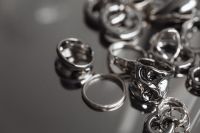 Kaboompics - Chrome Jewelry Macro Close-Up