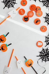 Kaboompics - Halloween Party Props Flat Lay with Ghost and Pumpkin Sticks