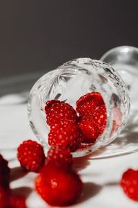 Kaboompics - Macro View Of Raspberries In Cut Glass