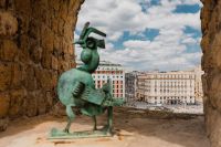 Kaboompics - Bronze Rooster Sculpture Framing the Naples Waterfront at Castel dell’Ovo