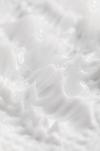 Kaboompics - Dreamy Soft-Focus White Cream Swirls and Glossy Ridges, Beauty Background