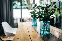 Kaboompics - Peony in a blue vase