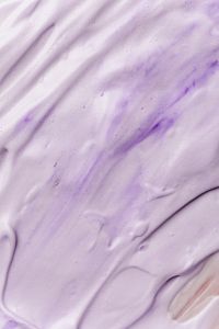Kaboompics - Lavender Skincare Cream Texture