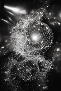 Kaboompics - Black and White Disco Balls and Silver Tinsel
