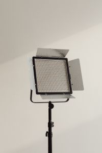 Kaboompics - Photo studio interior - C-stand lighting tripod - photo backdrop - LED lamp