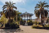 Kaboompics - Cassa Armonica Gazebo Framed by Palm Trees at Villa Comunale in Naples