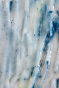 Kaboompics - Blue and White Skincare Cream Streaks for a Vertical Macro Background