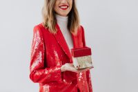 Kaboompics - Girlboss With a Gift