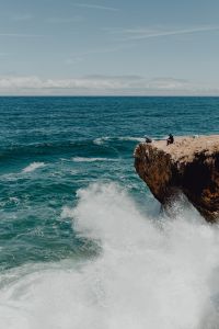 Kaboompics - Fishermen with a fishing pole, Cliff on the Western Seaboard of Algarve, Praia da Amoreira, Portugal
