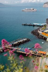 Kaboompics - Cruise Ship And Sorrento Beach Piers From A Flowering Coastal View