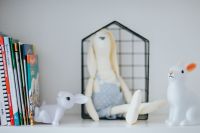 Kaboompics - Plush toy with magazines
