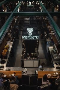 Kaboompics - Bar Koszyki