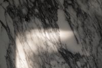 Kaboompics - Arabescato Marble with Sunlit Veins and Shadow