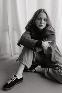 Kaboompics - Black and White Portrait of Young Woman Creative Entrepreneur