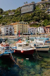 Kaboompics - Fishing Boats And Colorful Harbor Homes Beneath Sorrento Hills