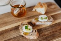 Kaboompics - Baguette Appetizer With Goat Cheese, Honey, and Mint