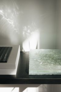 Kaboompics - Beautiful Contemporary and Modern Interior - decor - minimal - bright - organised shelves