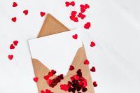 Kaboompics - Postcard- Copy Space - Confetti
