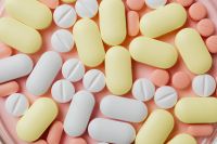 Kaboompics - Pills