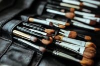 Kaboompics - Make-up accessories close-ups