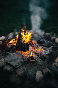 Kaboompics - Summer Campfire