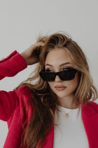 Kaboompics - Woman Posing in a Pink Blazer and Sunglasses
