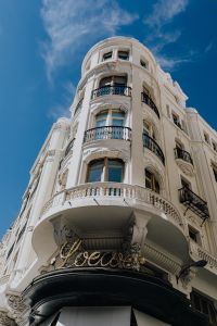 Kaboompics - Loewe Boutique and Ornate Curved Facade on Gran Vía, Madrid