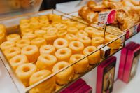 Kaboompics - Rosquillas de Alcalá, Spanish Glazed Ring Pastries