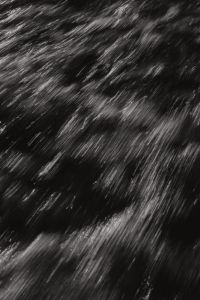 Kaboompics - Diagonal Wave Lines and Bright Water Glints, Abstract Wallpaper