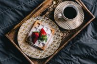 Kaboompics - Saffle with strawberries and cup of coffee