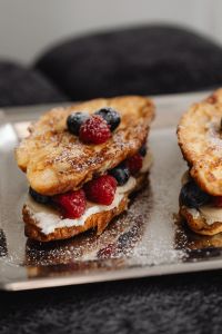 Kaboompics - Berry Banana French Toast on a Metal Tray