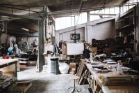 Kaboompics - Industrial Interior of the Venini Glassmaking Workshop in Murano