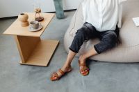 Kaboompics - Coffee Table with Chemex and Woman's Legs on Concrete Floor