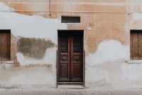 Kaboompics - Classic style house entrance, old doors and windows