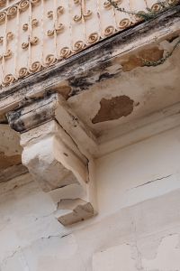 Kaboompics - Ornate Weathered Cornice with Peeling Plaster Detail