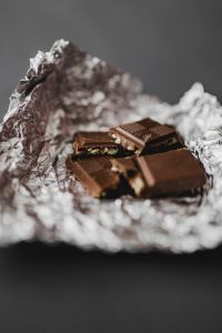 White and nut chocolate bars