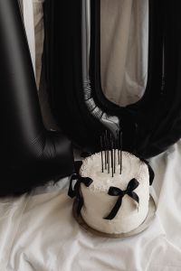 Kaboompics - Close-Up Black Number Balloon and Celebration Cake