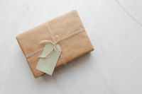 Kaboompics - Gift box