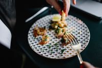 Kaboompics - Grilled Shrimps With Parsley, Garlic and Lemon