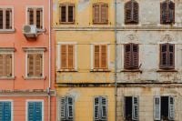 Kaboompics - Pastel Old Town Facades and Shuttered Windows in Rovinj, Croatia