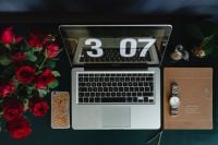 Kaboompics - Office Desk Table With Red Roses