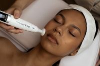 Kaboompics - Close-Up Facial Device Treatment Around Nose