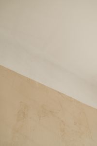 Kaboompics - Curved Light and Shadow on Neutral Plaster