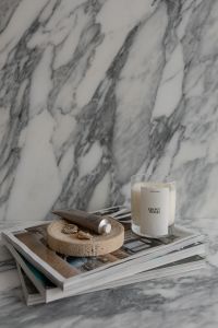 Kaboompics - Lifestyle Beauty Objects Styled on a Magazine