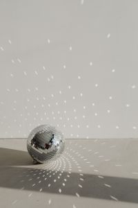 Kaboompics - Minimal New Year's Eve Background with a Single Disco Ball