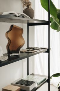 Kaboompics - Beautiful Contemporary and Modern Interior - decor - minimal - bright - organised shelves